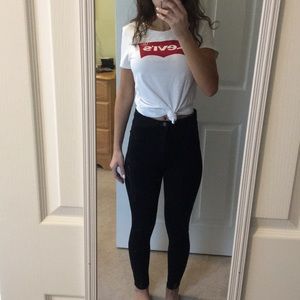Levi’s black high waisted jeans